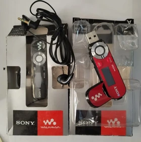 قاب پشت رو MP3 Player سونی 4 گیگابایتی برد خراب